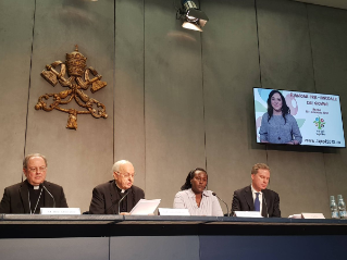 Intervento del Cardinale Lorenzo Baldisseri nella conferenza stampa